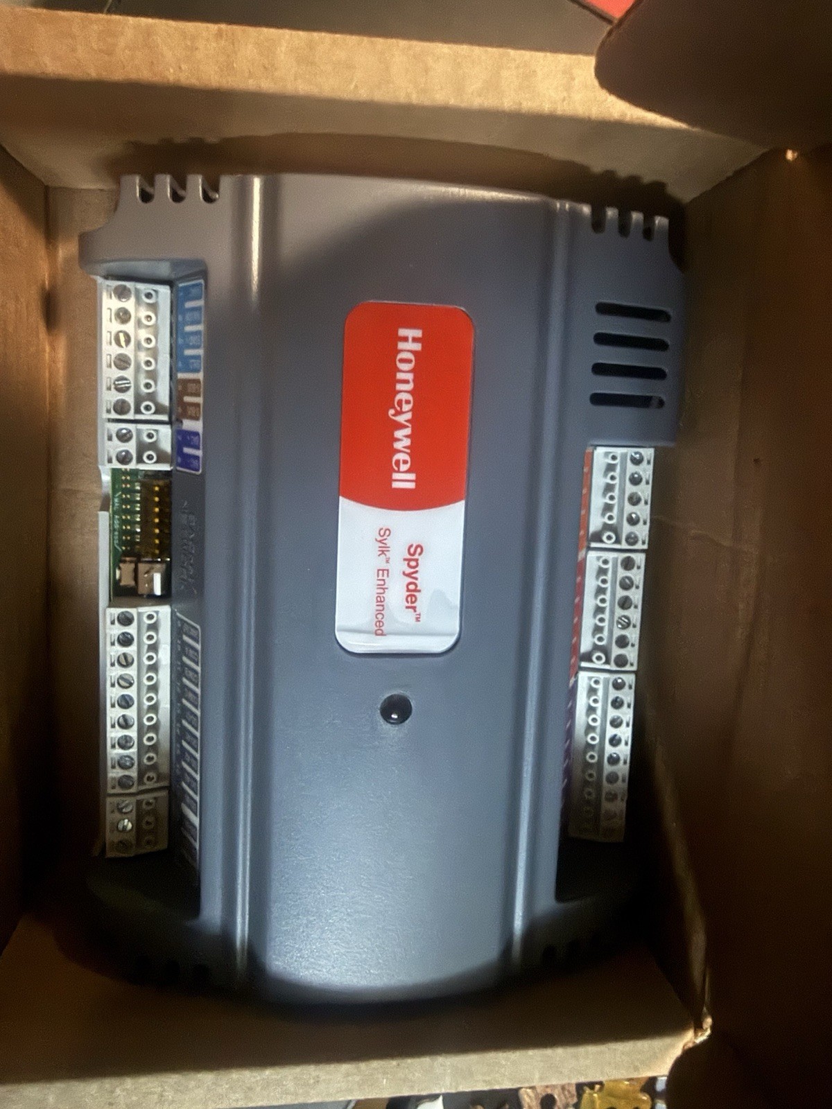 Honeywell PUB6438SR Programmable Unitary Controller with Relays, New