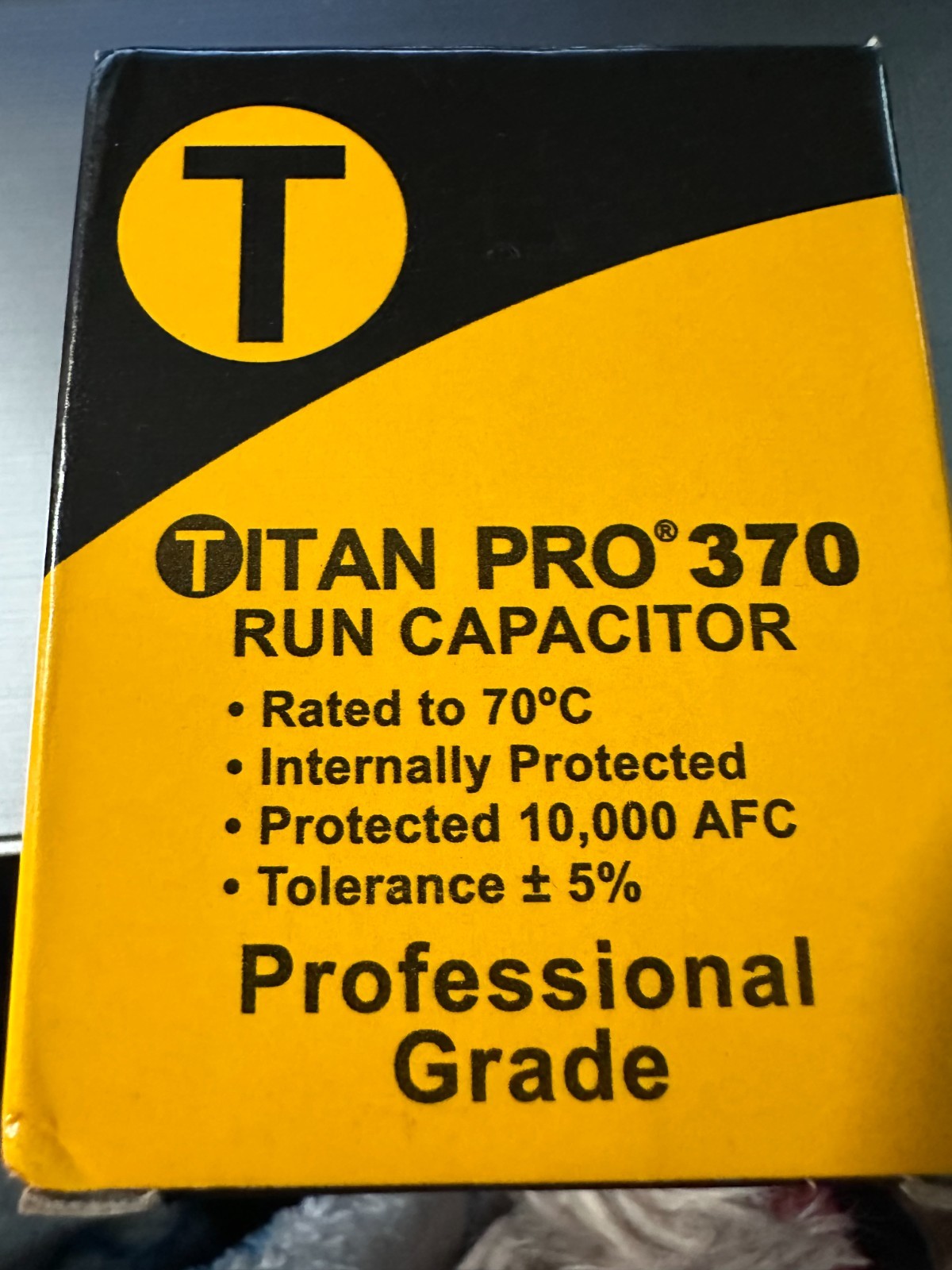TITAN PRO 370, TOC7.5 Motor Run Capacitor Oval 7.5 MFD, 370Vac