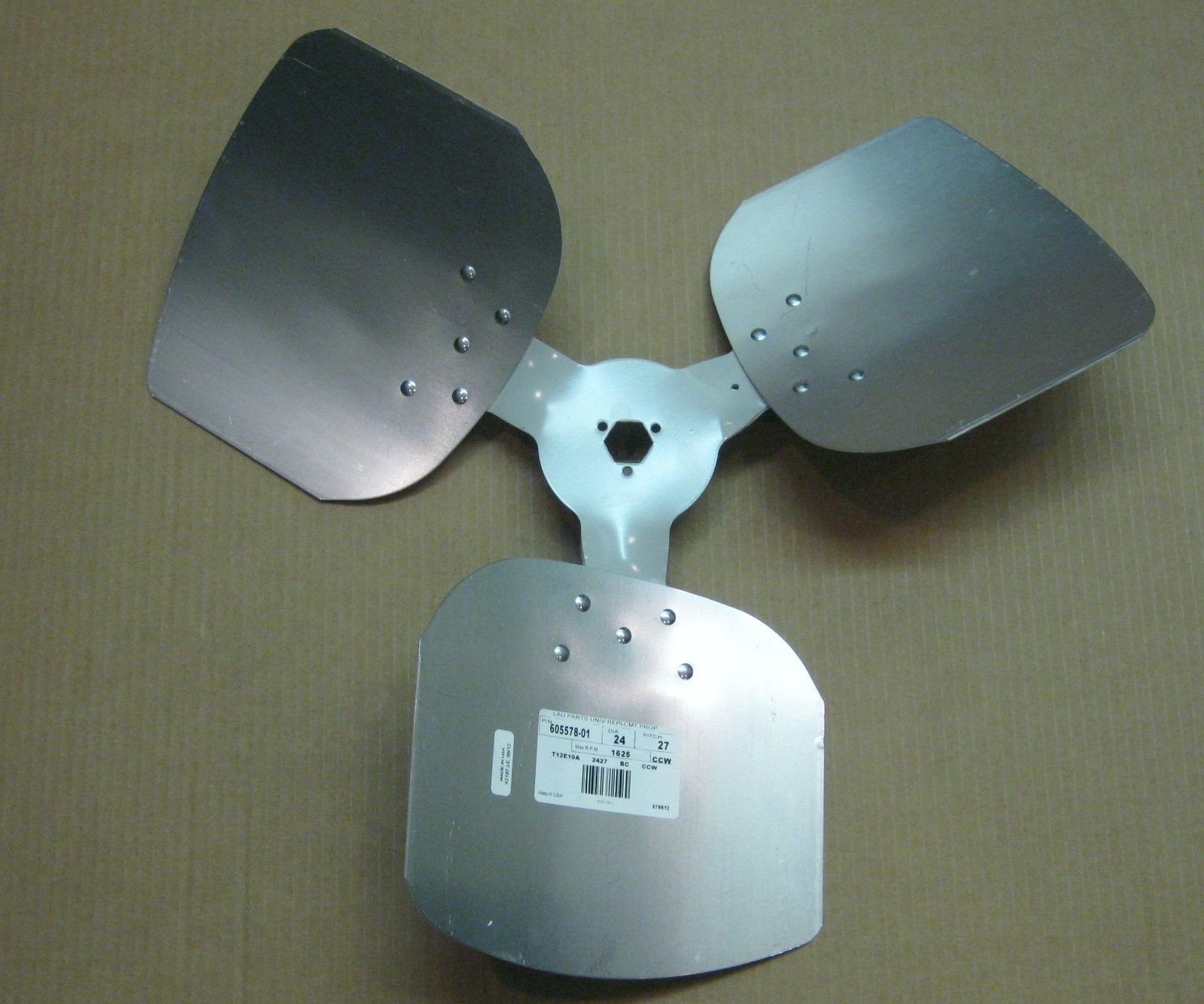 Lau 60557801 24″ Fan Blade CCW Rotation 27 Degree Pitch 3 Blades