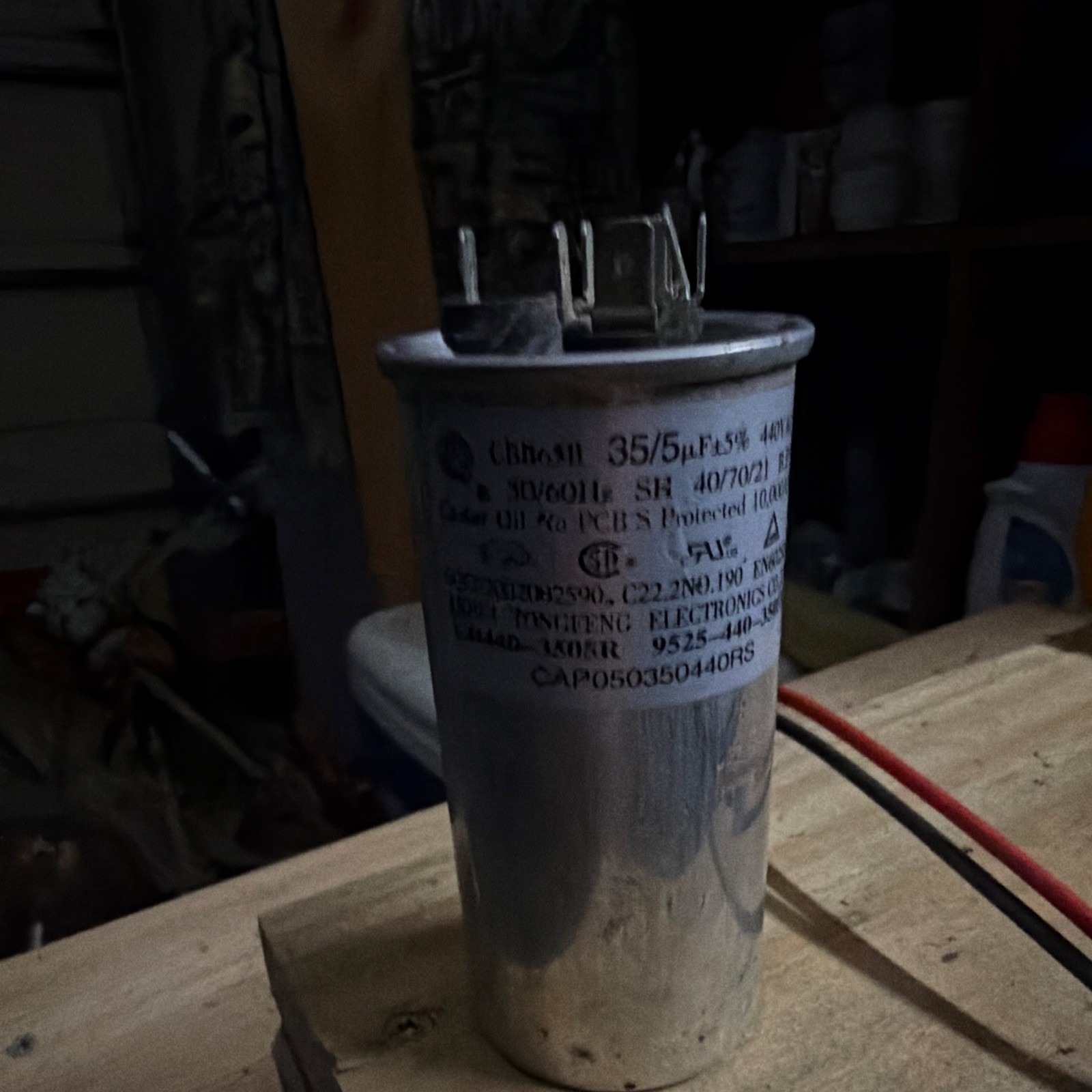 Ducati Dual Run Capacitor 35/5uF 440VAC Model 35/5 µF ±5% MPN 9525-440-3505R