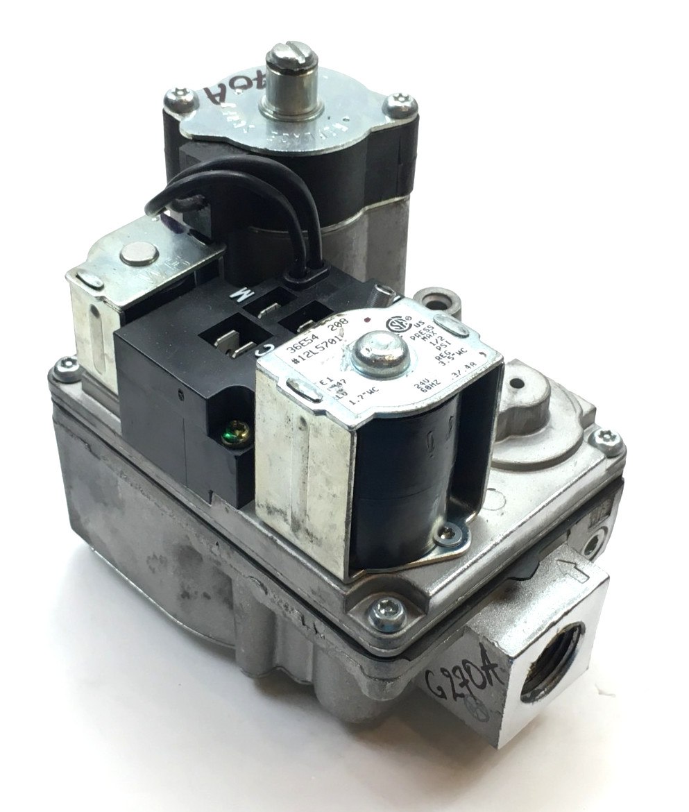 White-Rodgers 36E54 208 Furnace Gas Valve Lennox 12L5701 in/out 1/2″ used #G270A