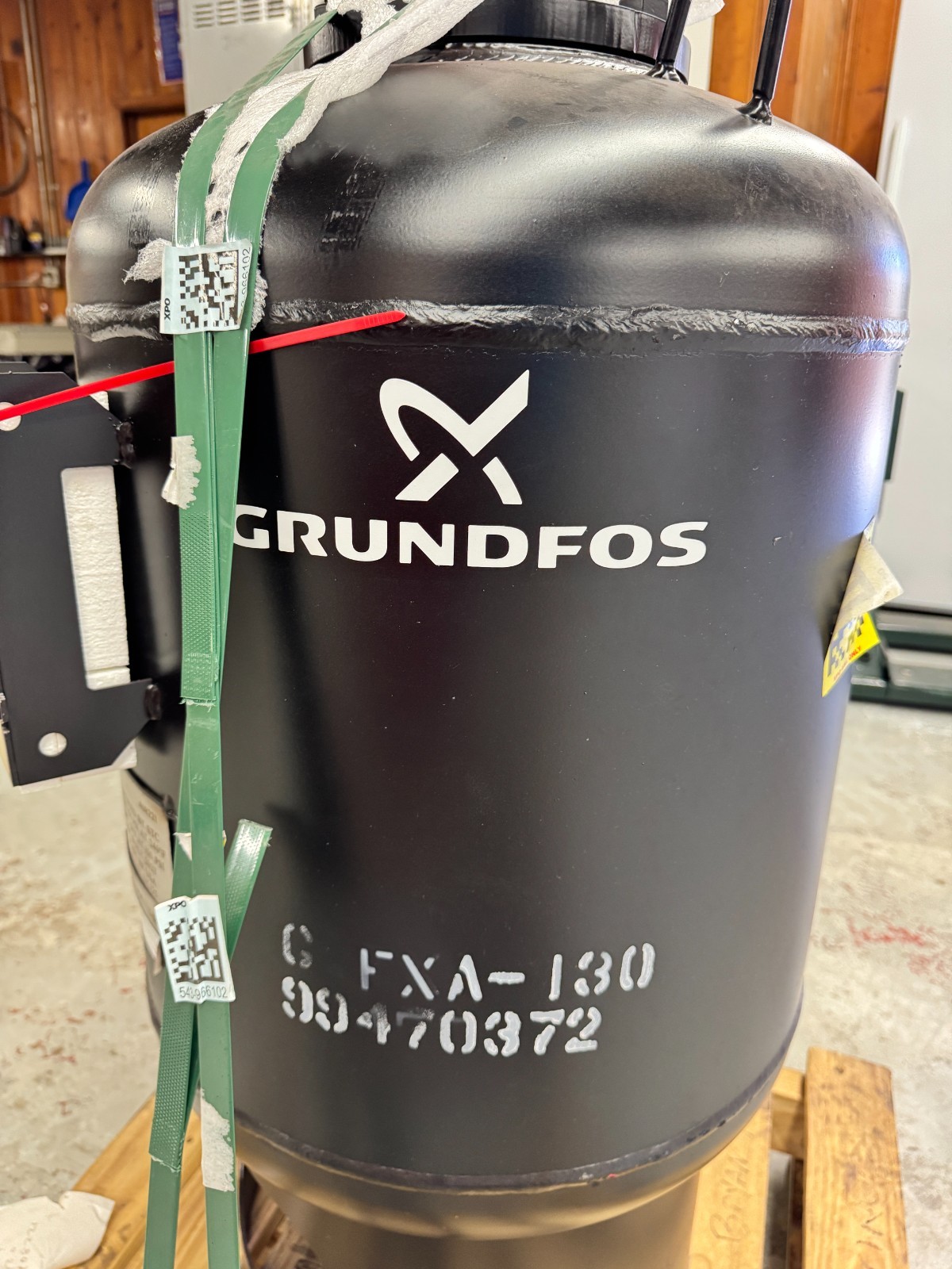 GRUNDFOS GFXA-130 Thermal Expansion Tank, 35-Gallon, ASME Code Vessel