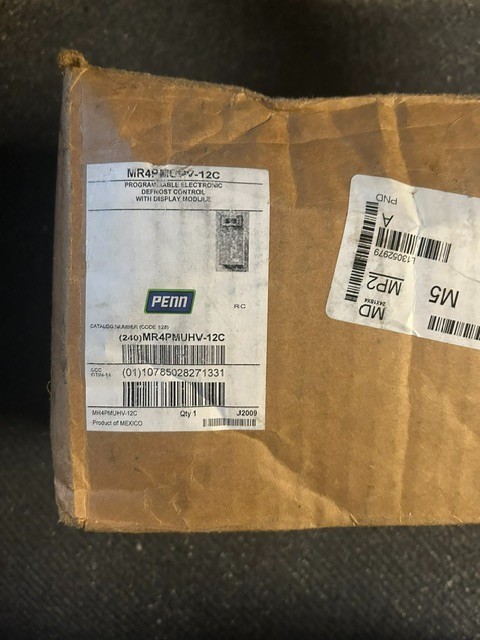 Penn MR4PMUHV-12C Digital Programmable Defrost/Temp Control with probes
