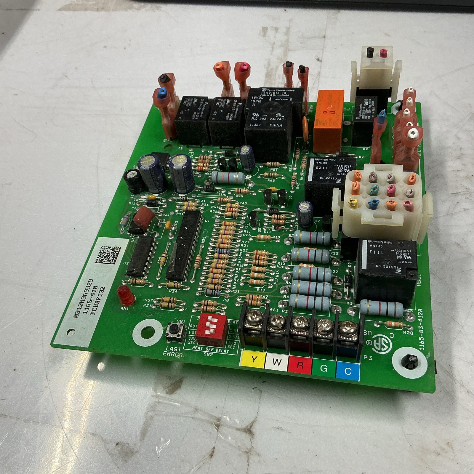 Goodman Furnace Control Board Part # PCBBF132 Free Shipping
