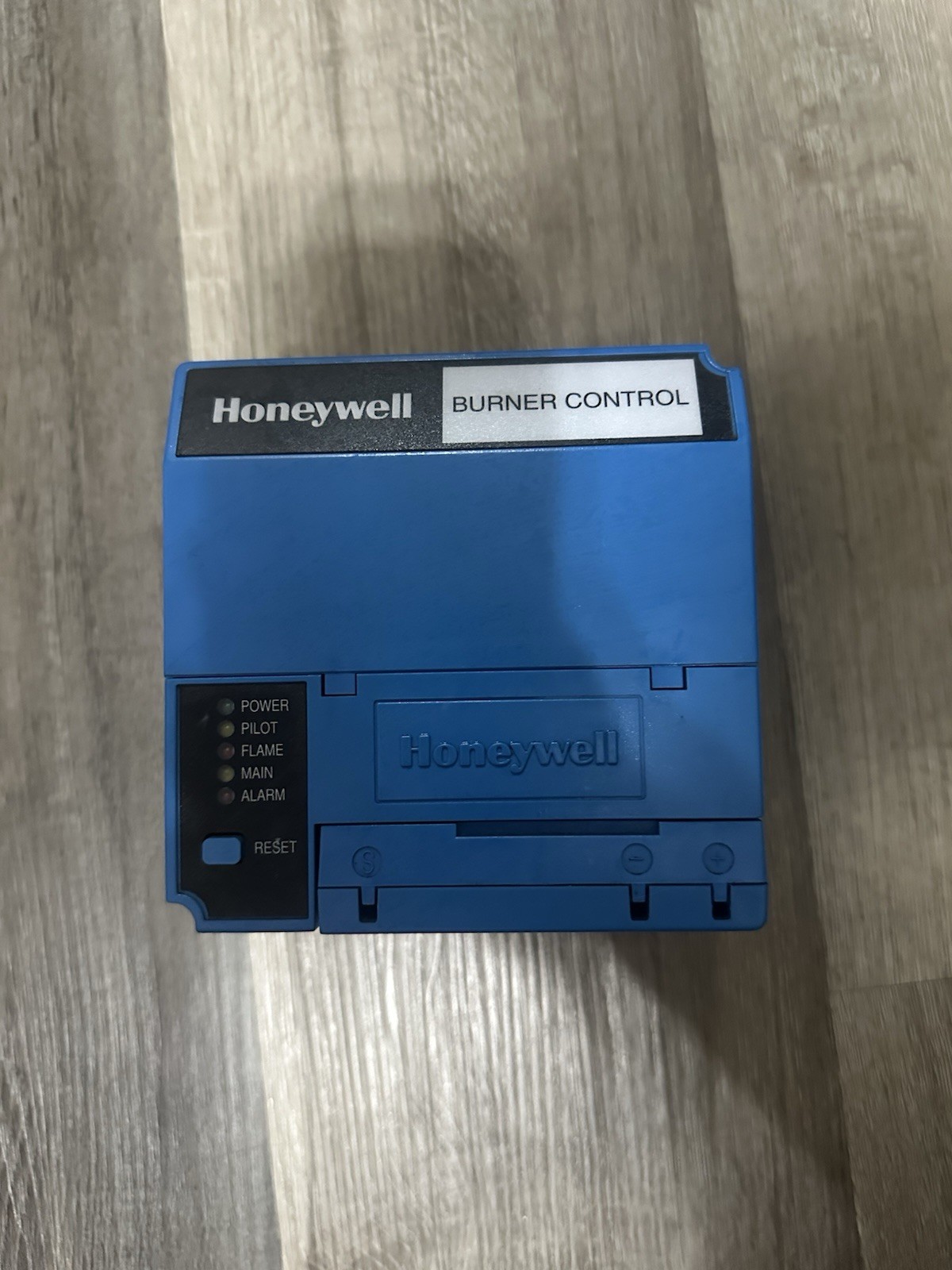Honeywell RM7895A1014 On-Off Burner Control
