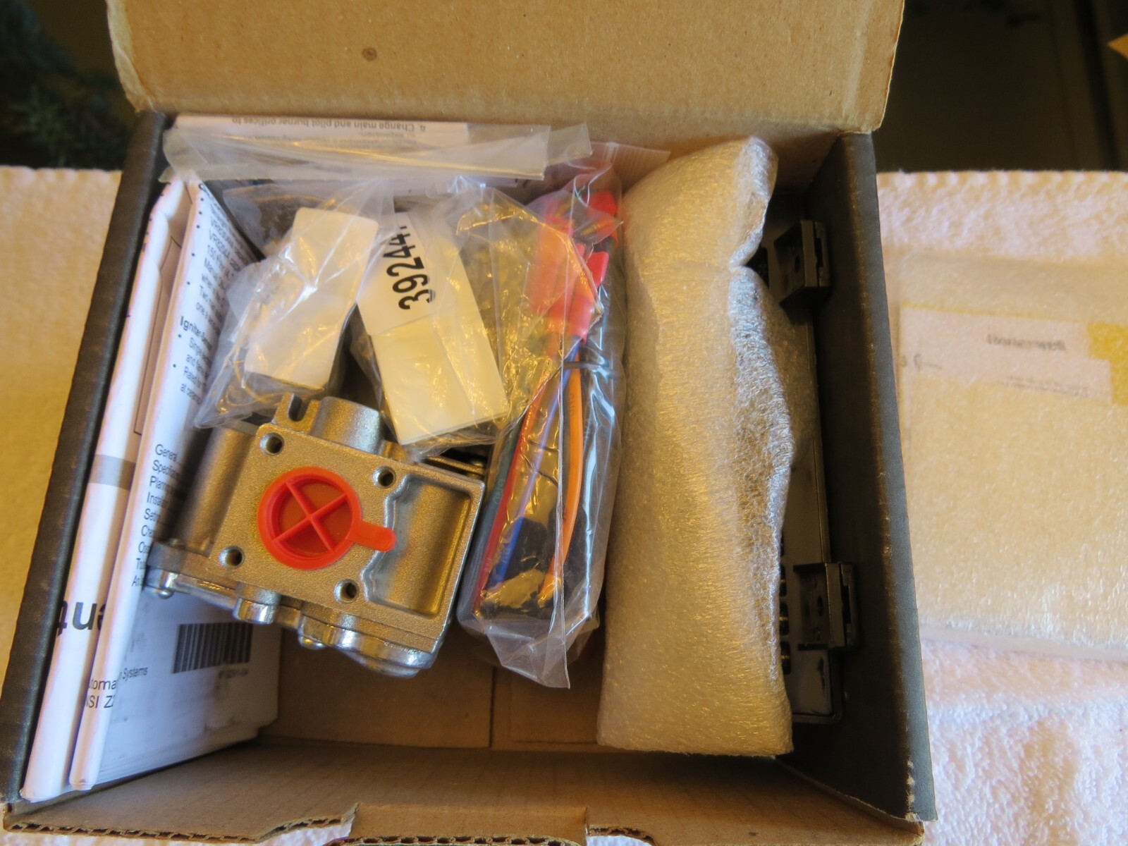 NEW HONEYWELL Y8610U6006 UNIVERSAL INTERMITTENT PILOT IGNITION CONVERSION KIT