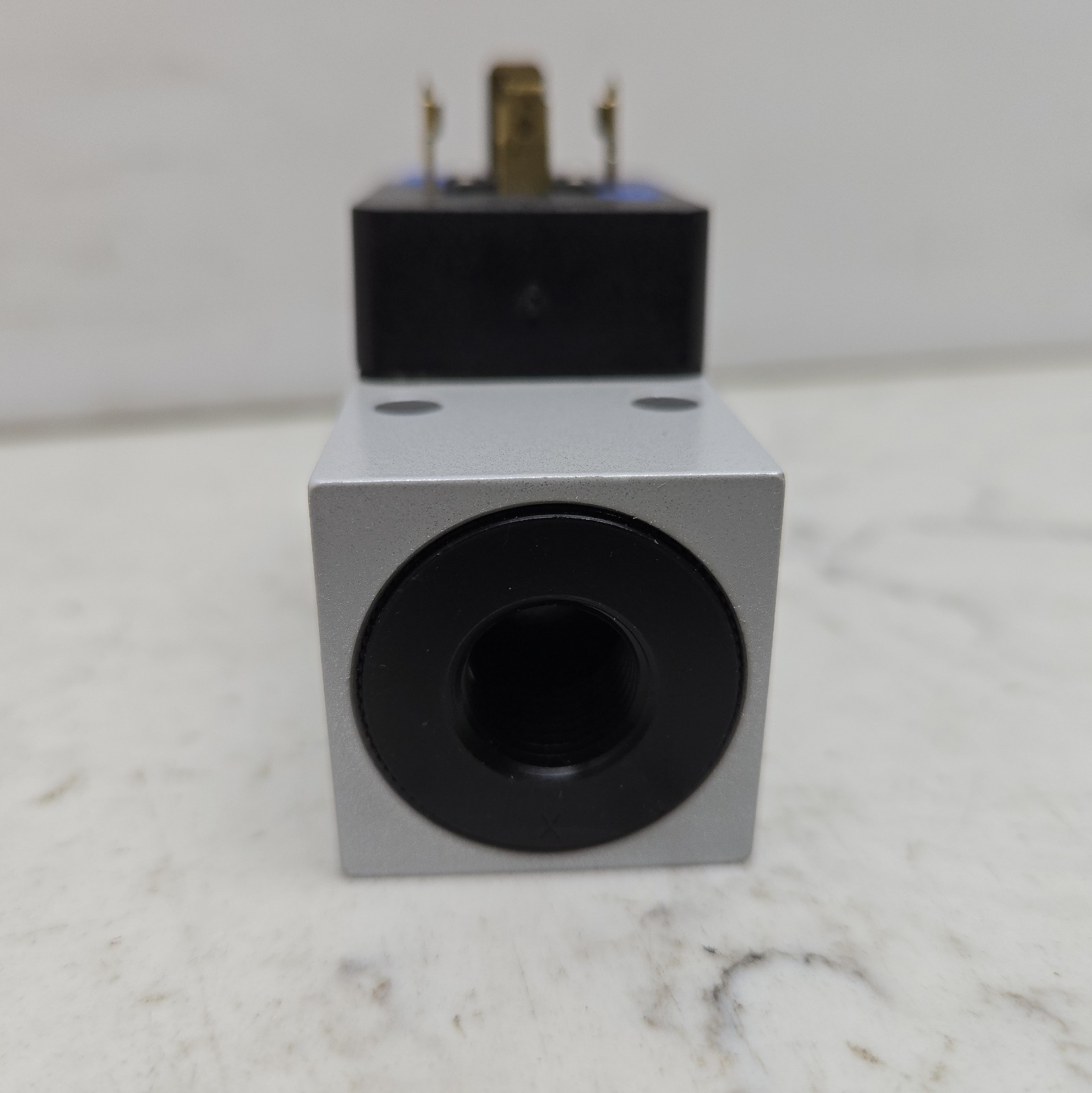 Festo PEV-1/4-B Adjustable Pressure Switch 10773 1-12 Bar 1/4″ NPT/BSP Pneumatic