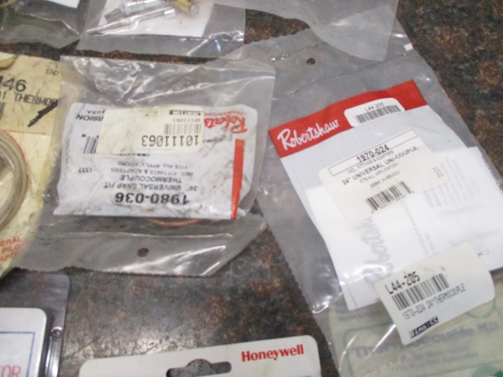 LOT OF 14 NOS HONEYWELL ROBERTSHAW BASO WHITE RODGERS THERMOCOUPLES 24″ 36″